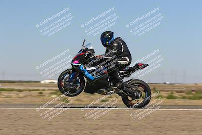 media/Oct-06-2025-2WTD (Mon) [[90522c3a0b]]/B Group/1220pm (Wheelie Bump)/